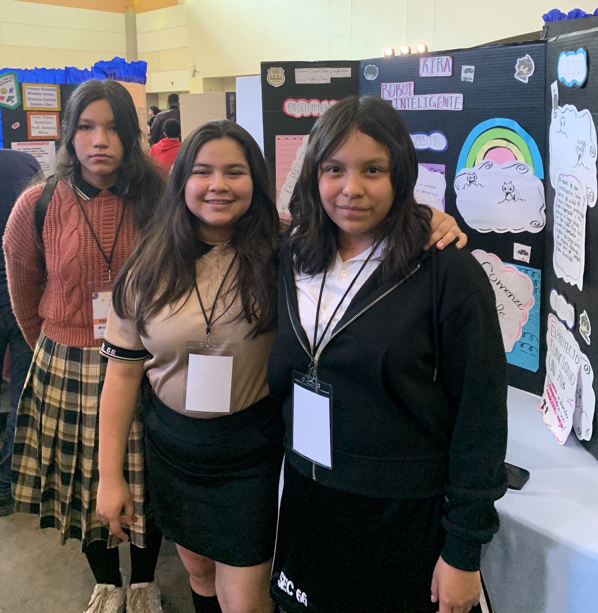 Estudiantes de las Secundarias No.66 y No.107 destacan en InfoMatrix Baja California