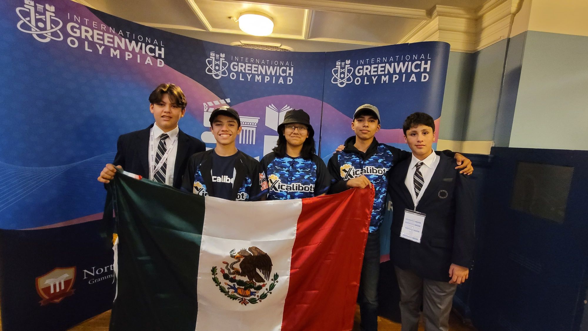 Xicalibots desde Londres en el International Greenwich Olympiad