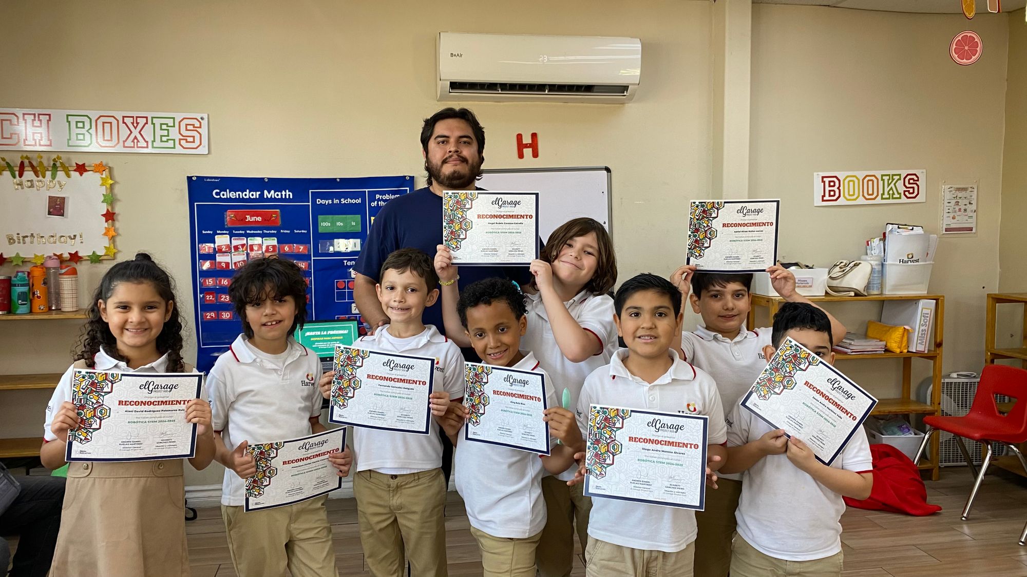 🎉 ¡Cierre de Cursos con Éxito en Harvest! 🤖📚