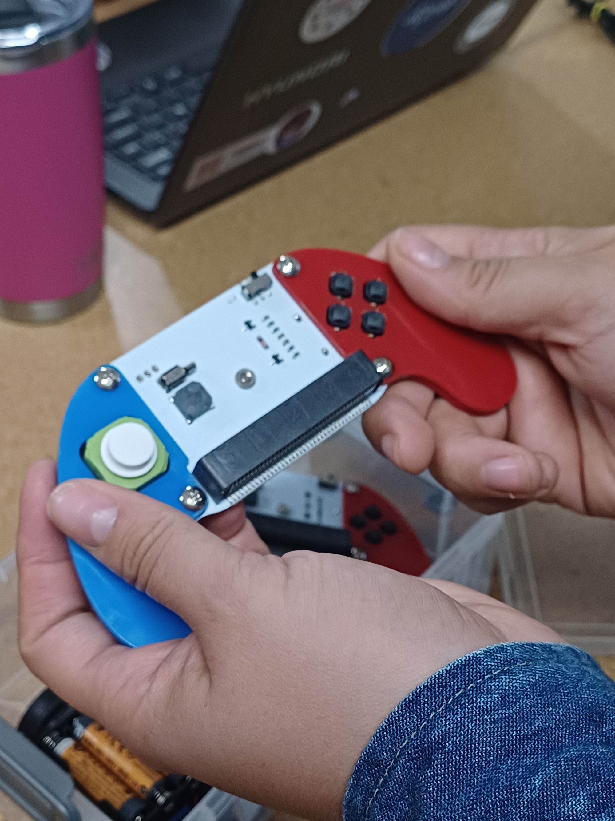 Innovar desde la docencia: experiencias con Microbit en la formación STEM en Ensenada