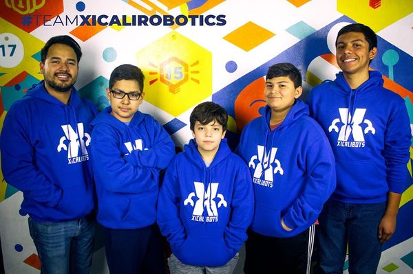 Xicalibots la nueva Iniciativa de El Garage Project Hub en Robomatrix Continental