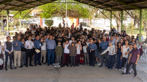 ¡Celebramos el Éxito de "Ciencia Contra Violencia" por FUNDACIÓN INTUITIVE! 🚀🔬