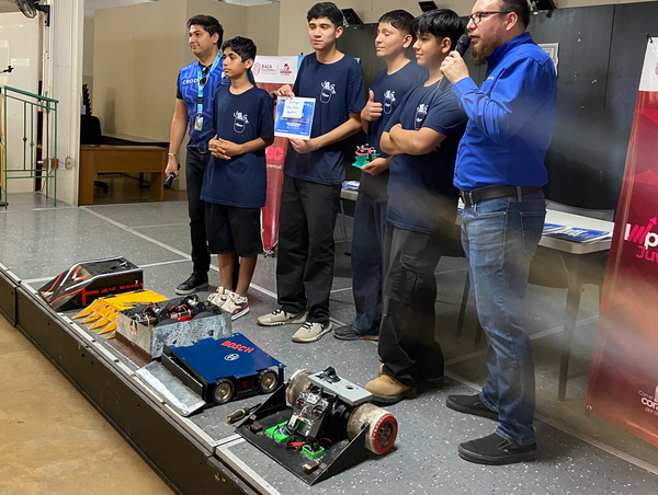 ¡Tercer Lugar en el Torneo de Robótica CRODIT 2025!