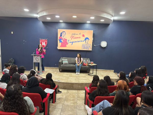 "Historias de Niñas Ingenieras" por Honeywell para GE16