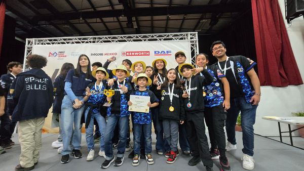 Triunfo con Valores! Xicalibots brilla en el Regional de FIRST Lego League