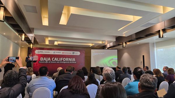 LAIIT presente en la vanguardia tecnológica: Clausura del Programa de Formación en IA Generativa en Baja California